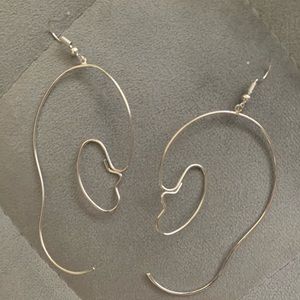 Ear Earrings